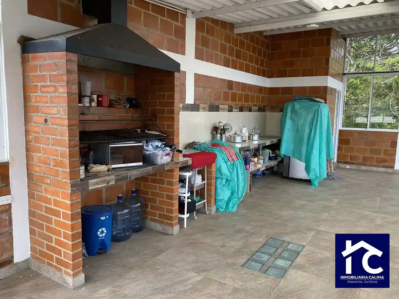 Casa de 3 pisos Barrio Luisa Fernanda